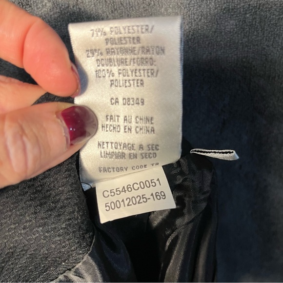 Jones New York Classic Black Skirt Suit - Picture 6 of 10